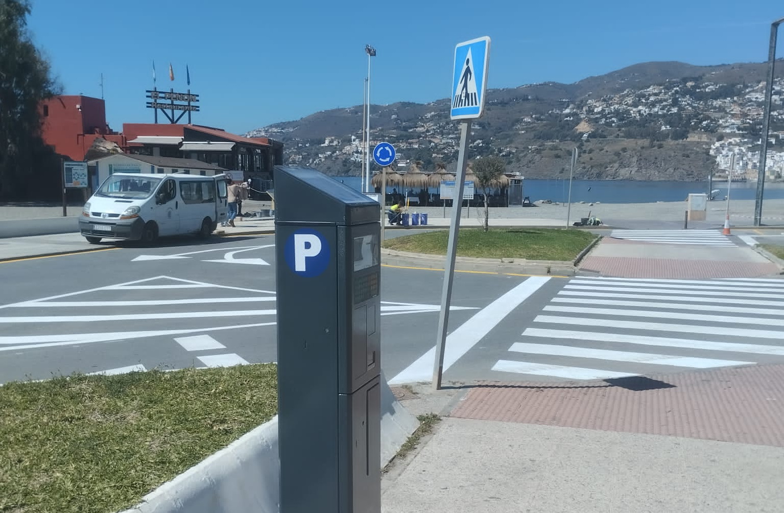 Esta Semana Santa comenzará a funcionar la zona azul en la playa de Salobreña.